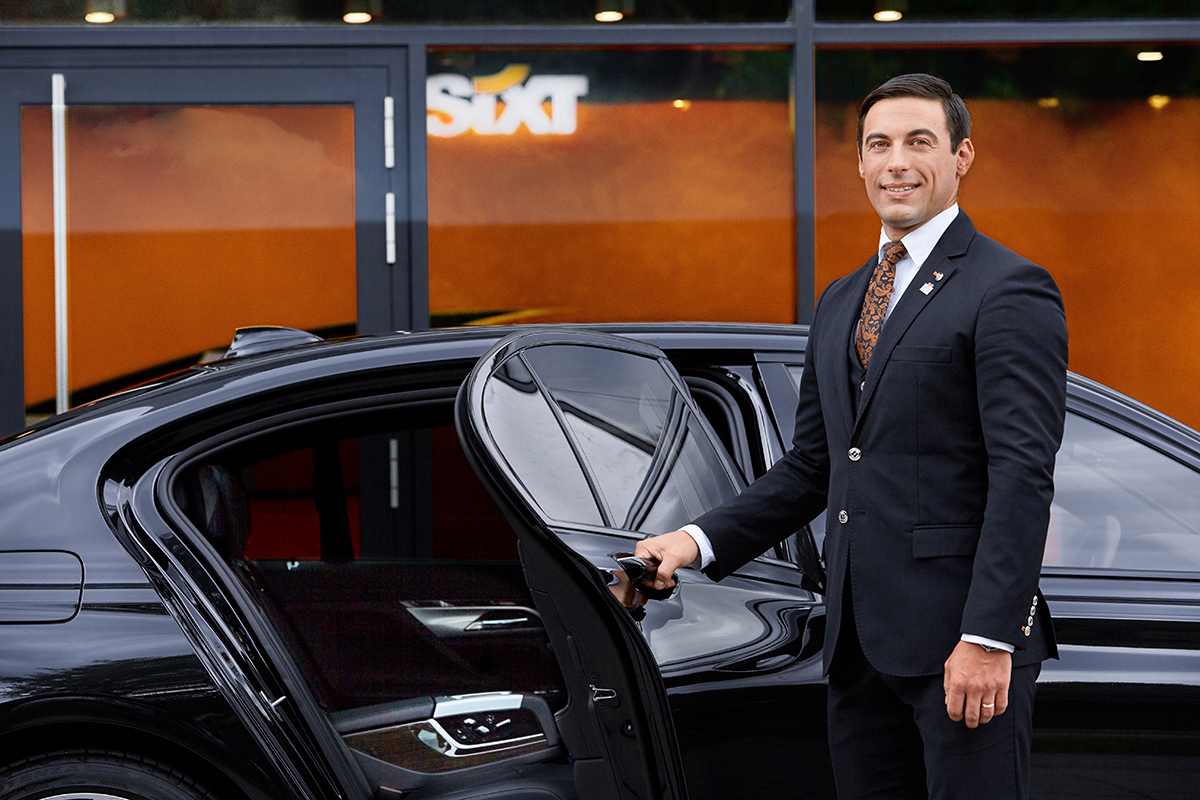 Auto s řidičem a průvodcem městem v jednom člověku? Ano - Sixt.cz to zařídí